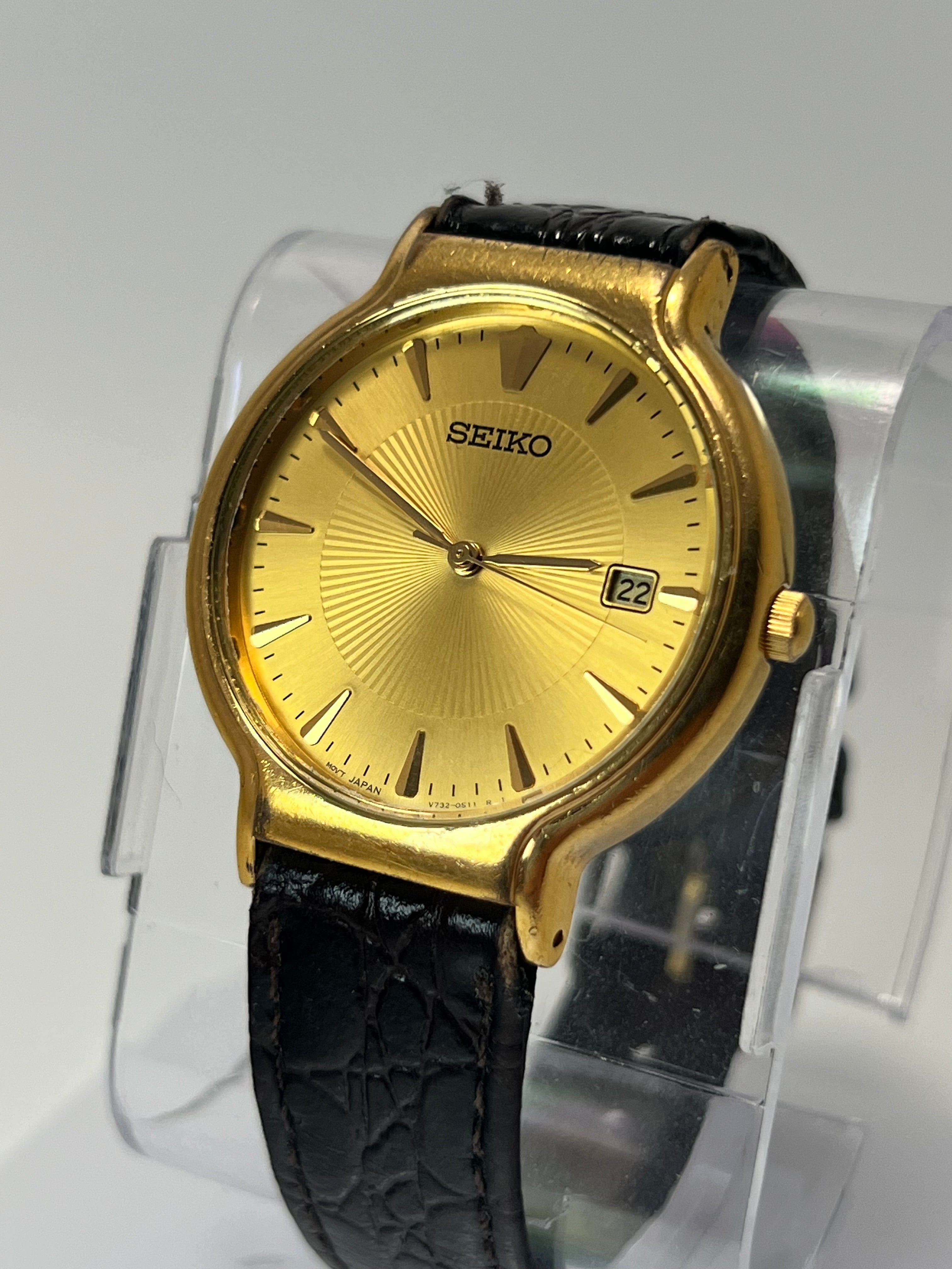 Men's Seiko V732-0220 Gold Tone Quartz Date Watch 33mm