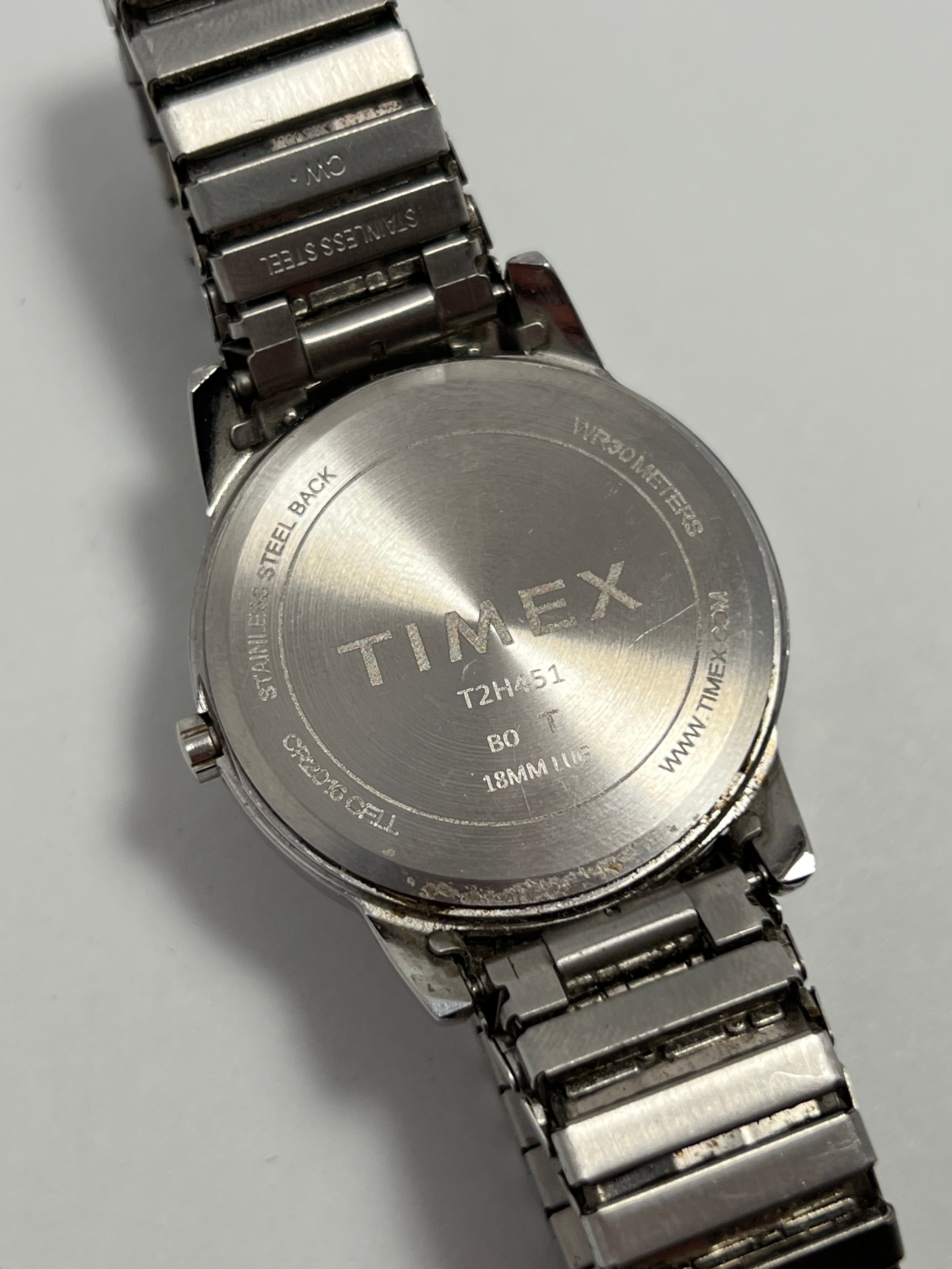 Timex Easy Reader Date Indiglo Watch WR 30m Silver 35mm Mens