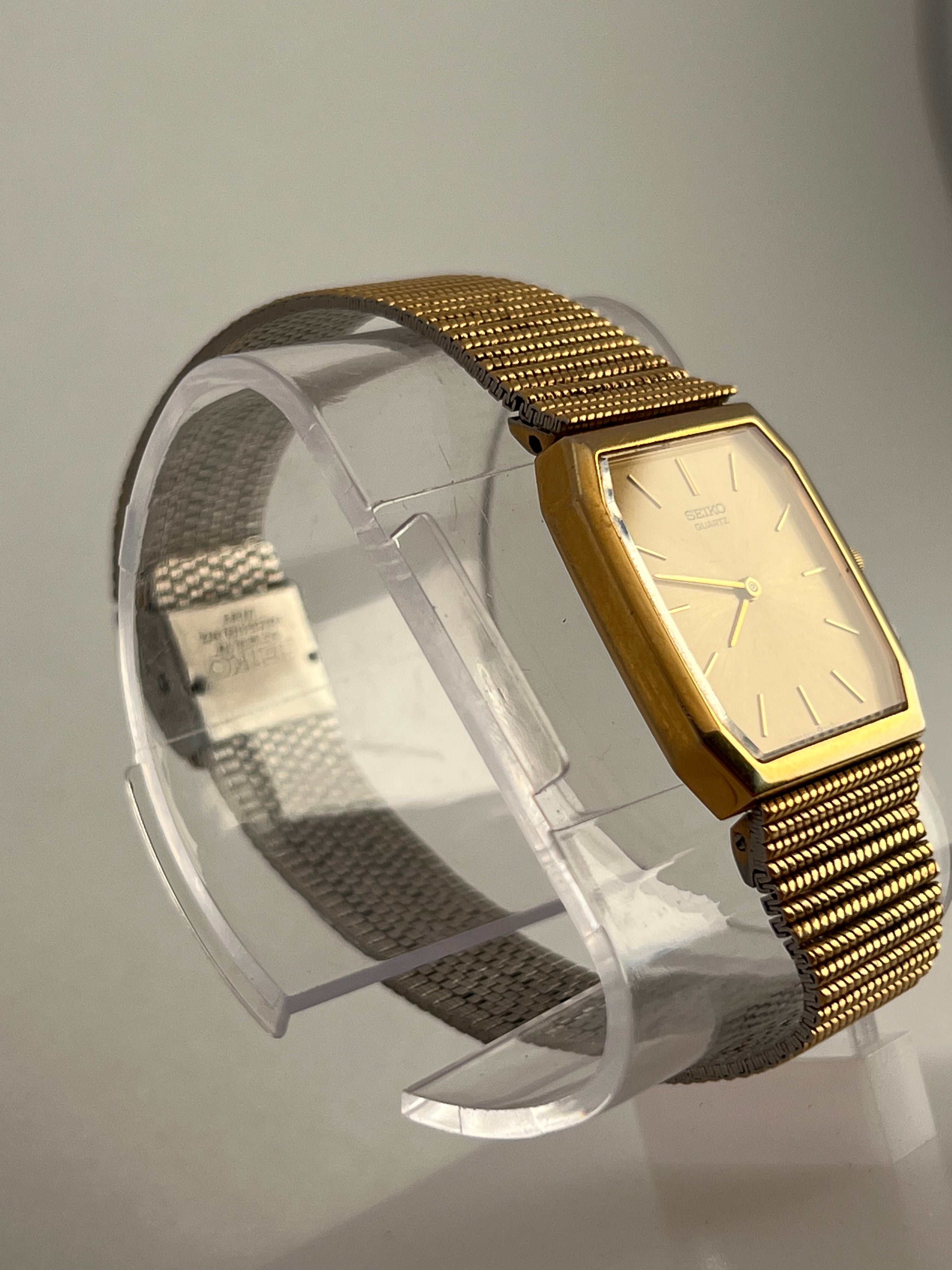 Seiko 6530-5350 Quartz Tank-Style Watch Unisex Gold Tone