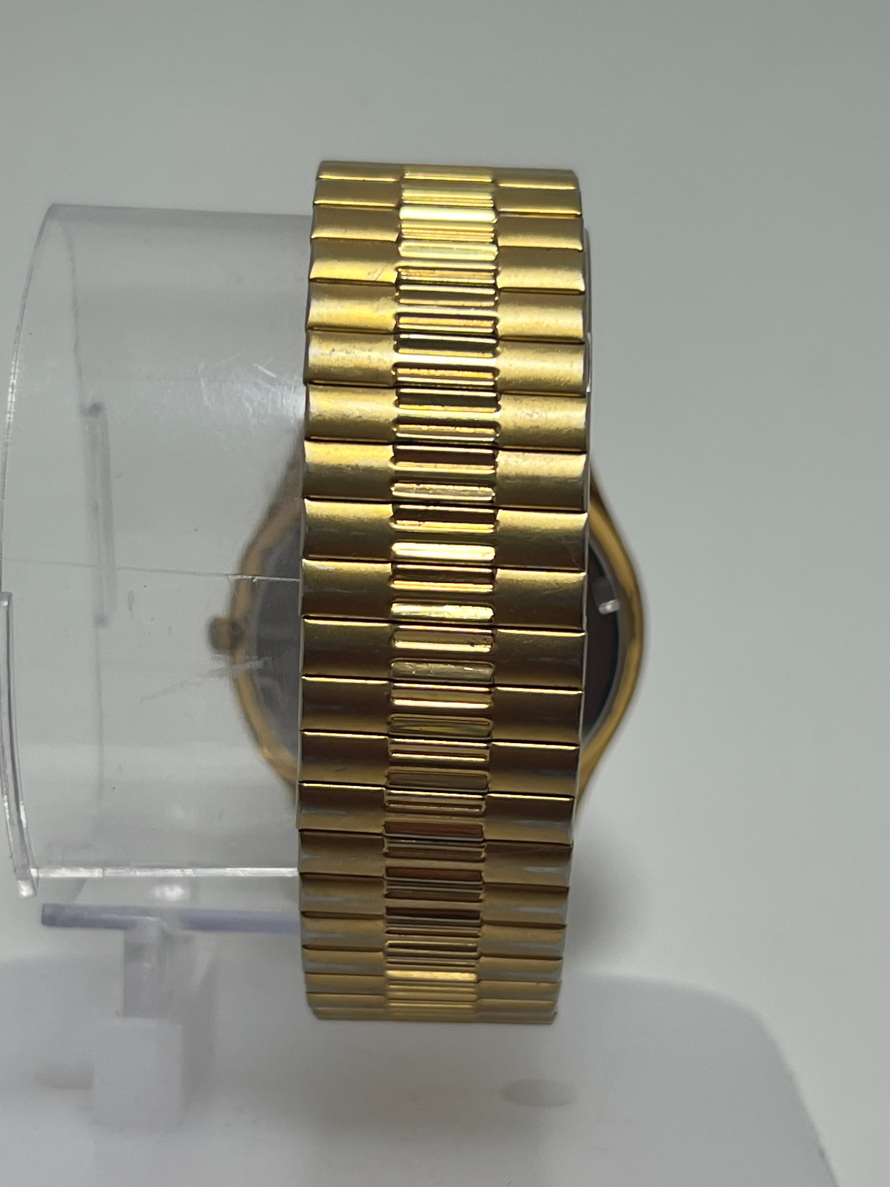Seiko Watch Men 37mm Black Dial Gold Tone Daydate 7N43-9048