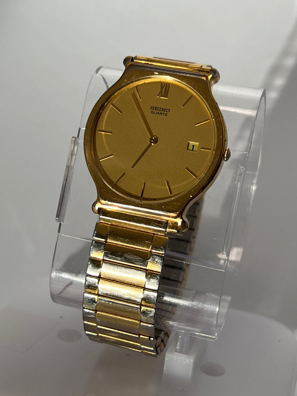 Vintage Seiko Watch Men 31mm Gold Dial Gold Tone Date Round 5Y39-8A09