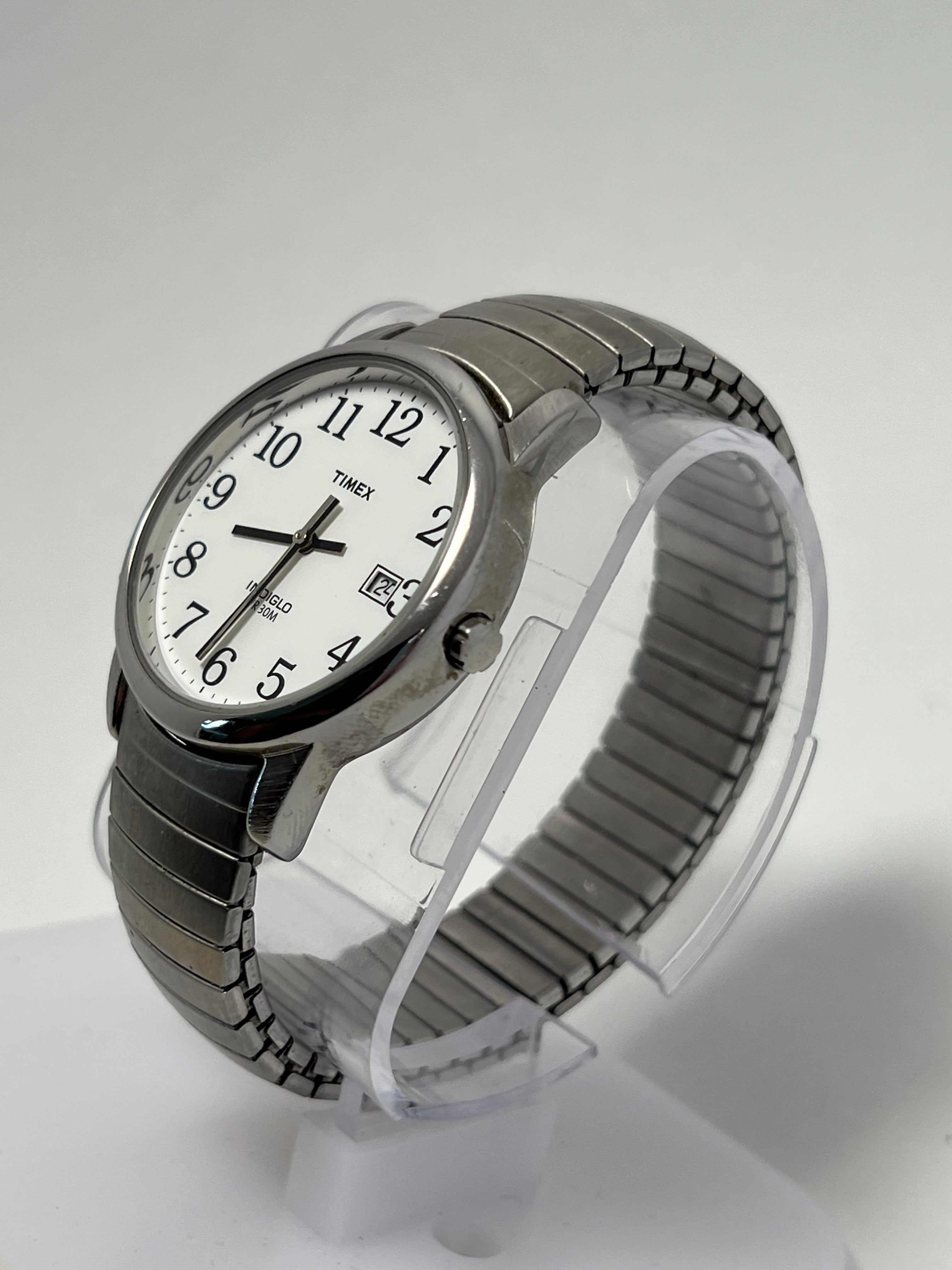 Timex Easy Reader Date Indiglo Watch WR 30m Silver 35mm Mens