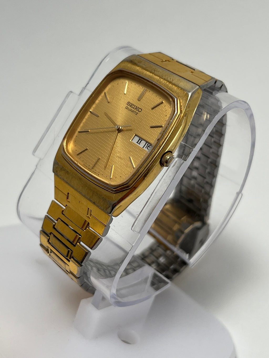 Seiko Watch Men 29mm Gold Dial Gold Tone Daydate Rectangle 6533-5010