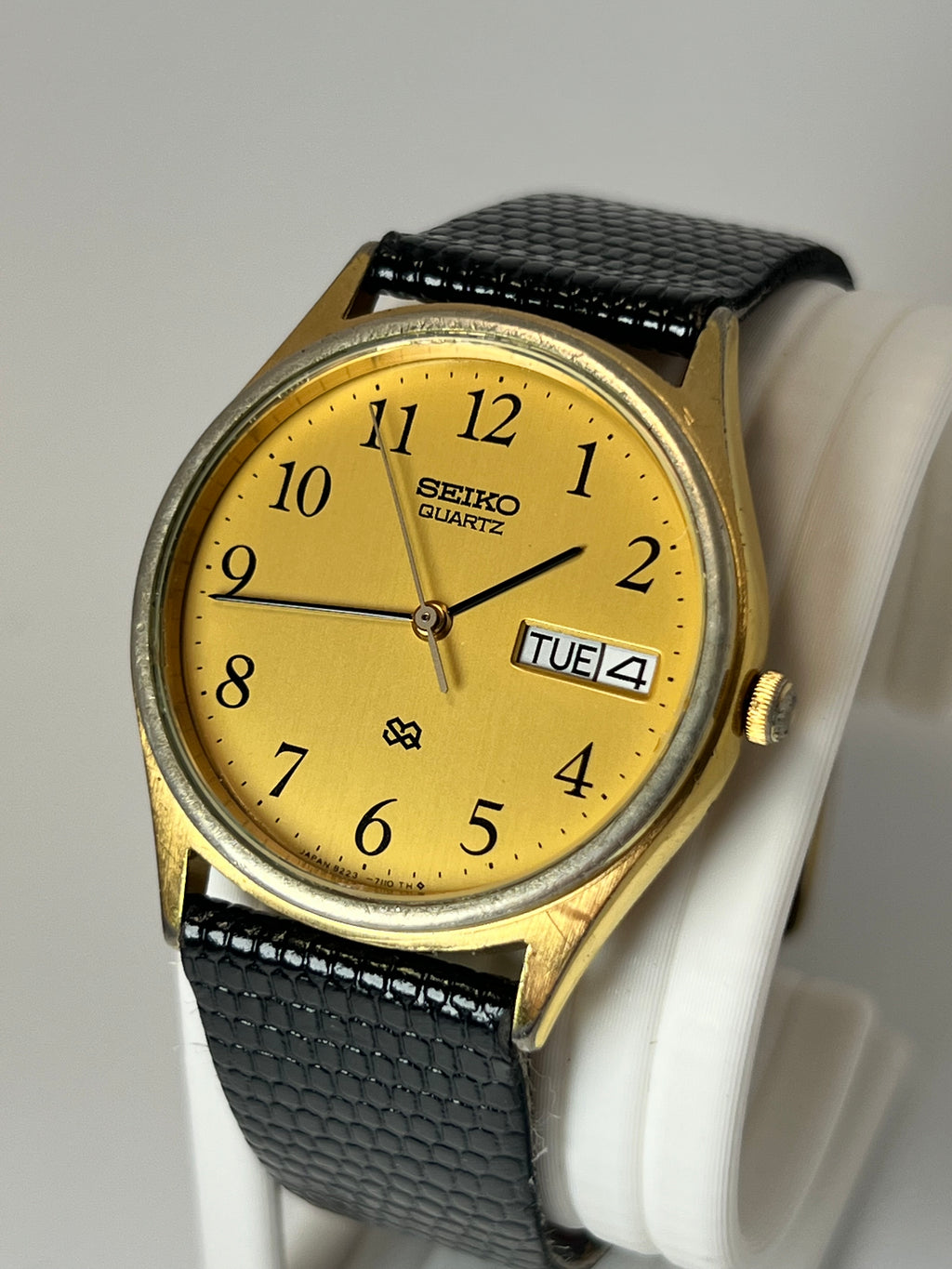 Vintage 1980’s Seiko Quartz Watch 8223-7109 Day Date Men’s Watch Leather Band