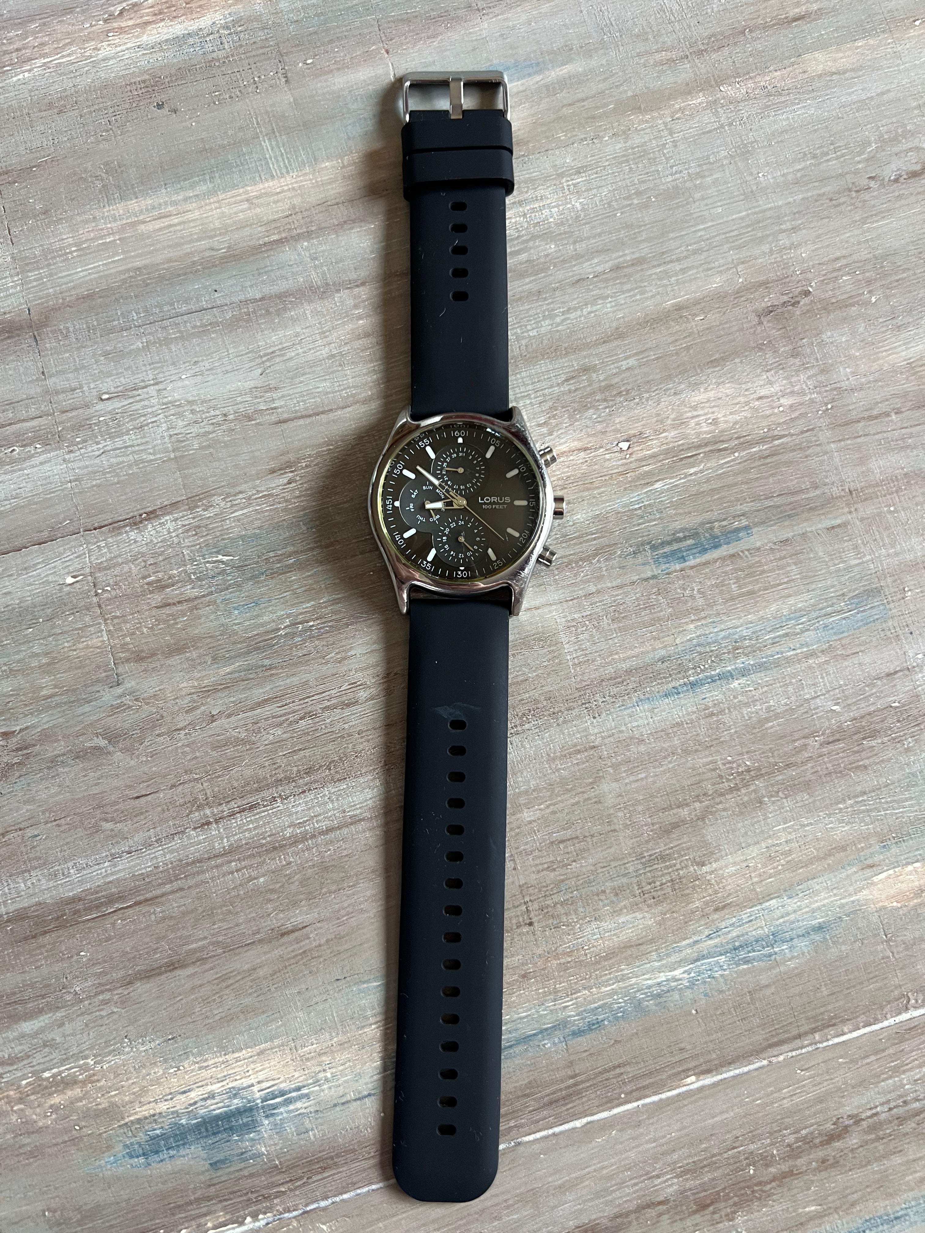 Lorus Quartz Men’s Watch Black Dial Fake Chronograph