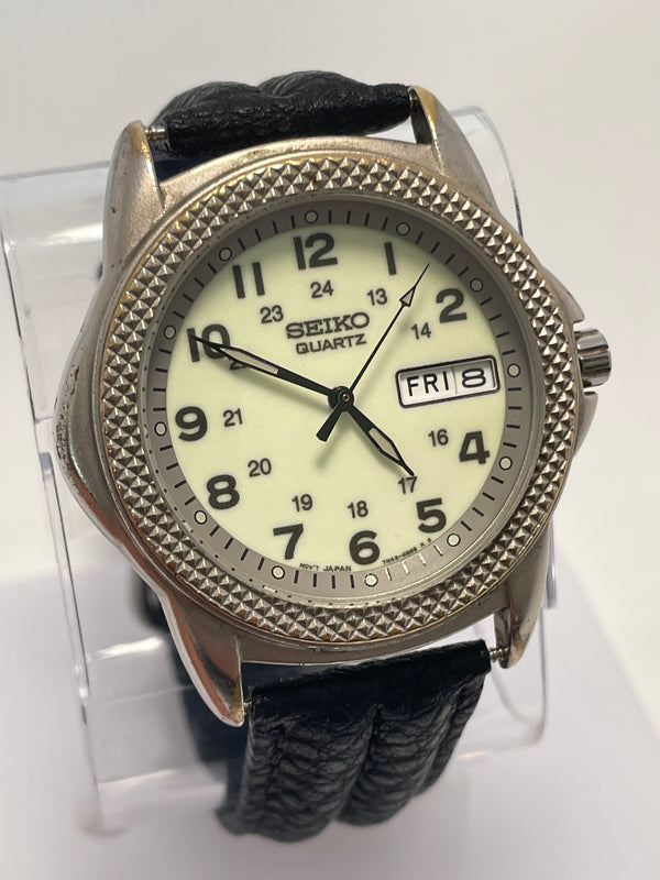 Seiko “Flashlight” 7n43-6B20